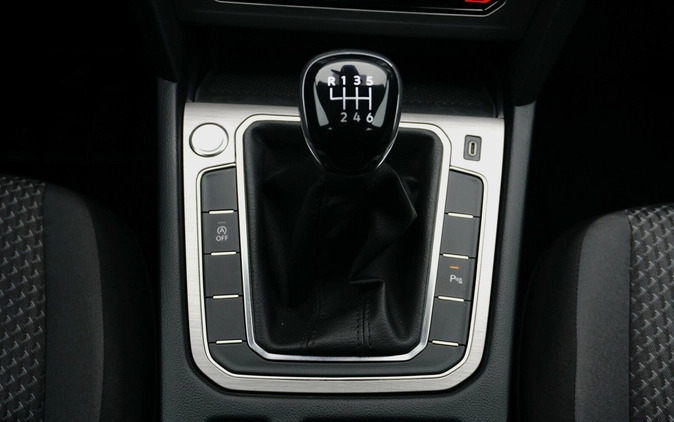 Volkswagen Passat cena 69999 przebieg: 151750, rok produkcji 2020 z Świebodzin małe 436